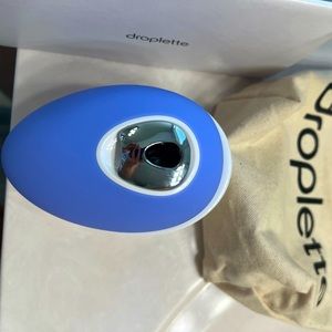 Droplette facial mist .